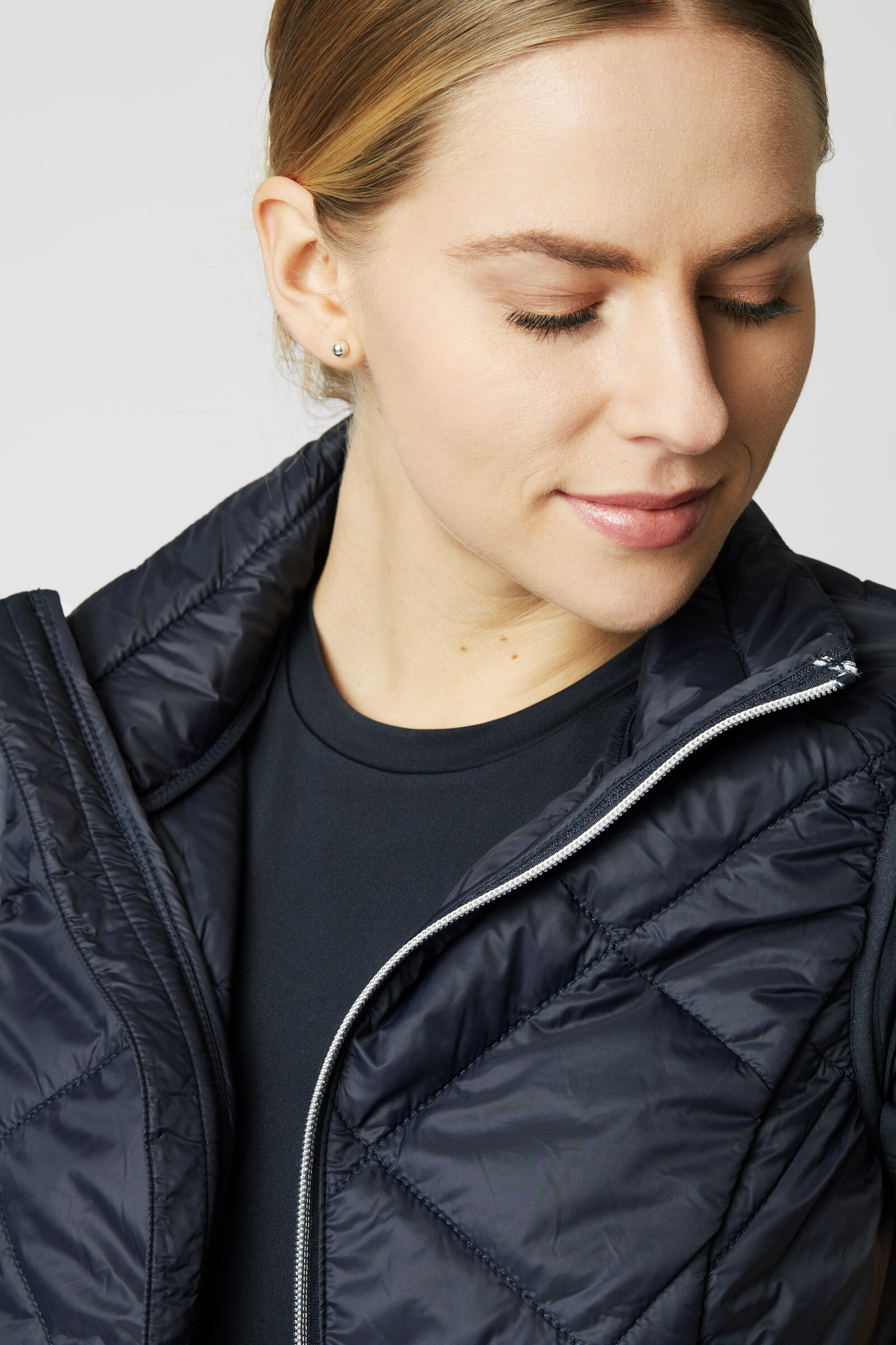 Lightweight quilted vest for women on sale