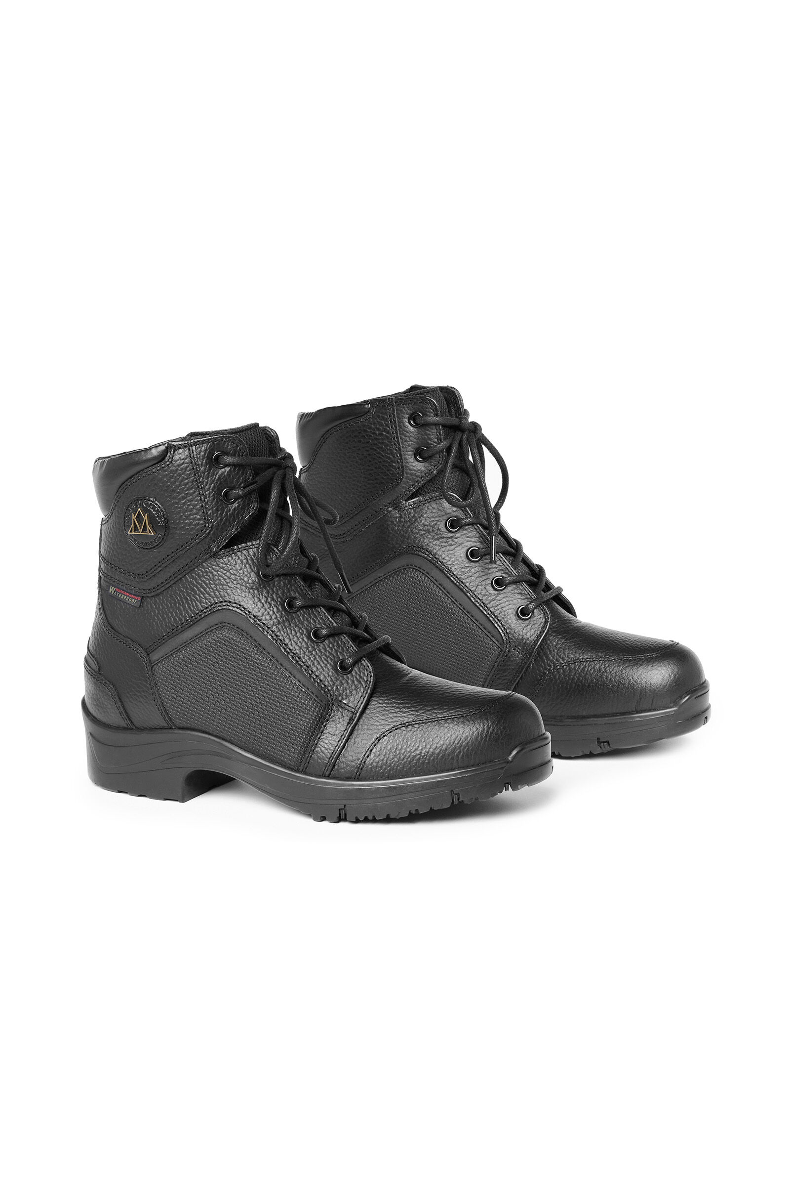 Artica boots sales