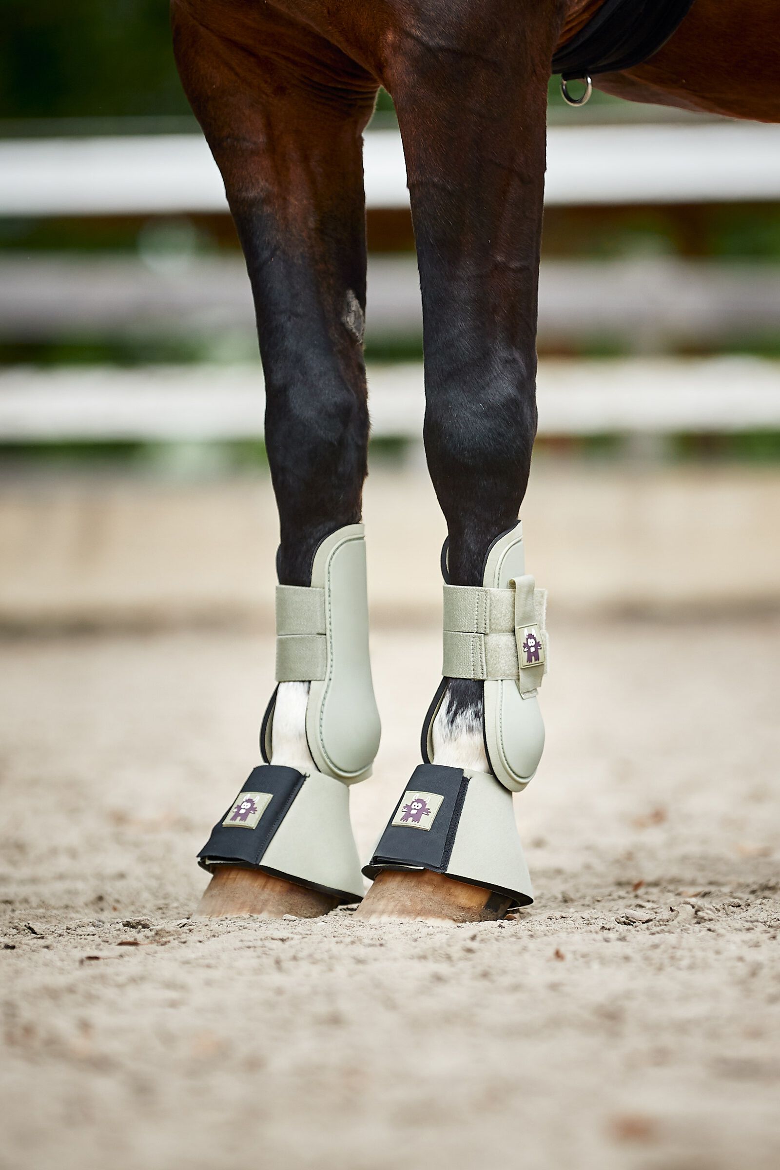 Pony sports boots shop