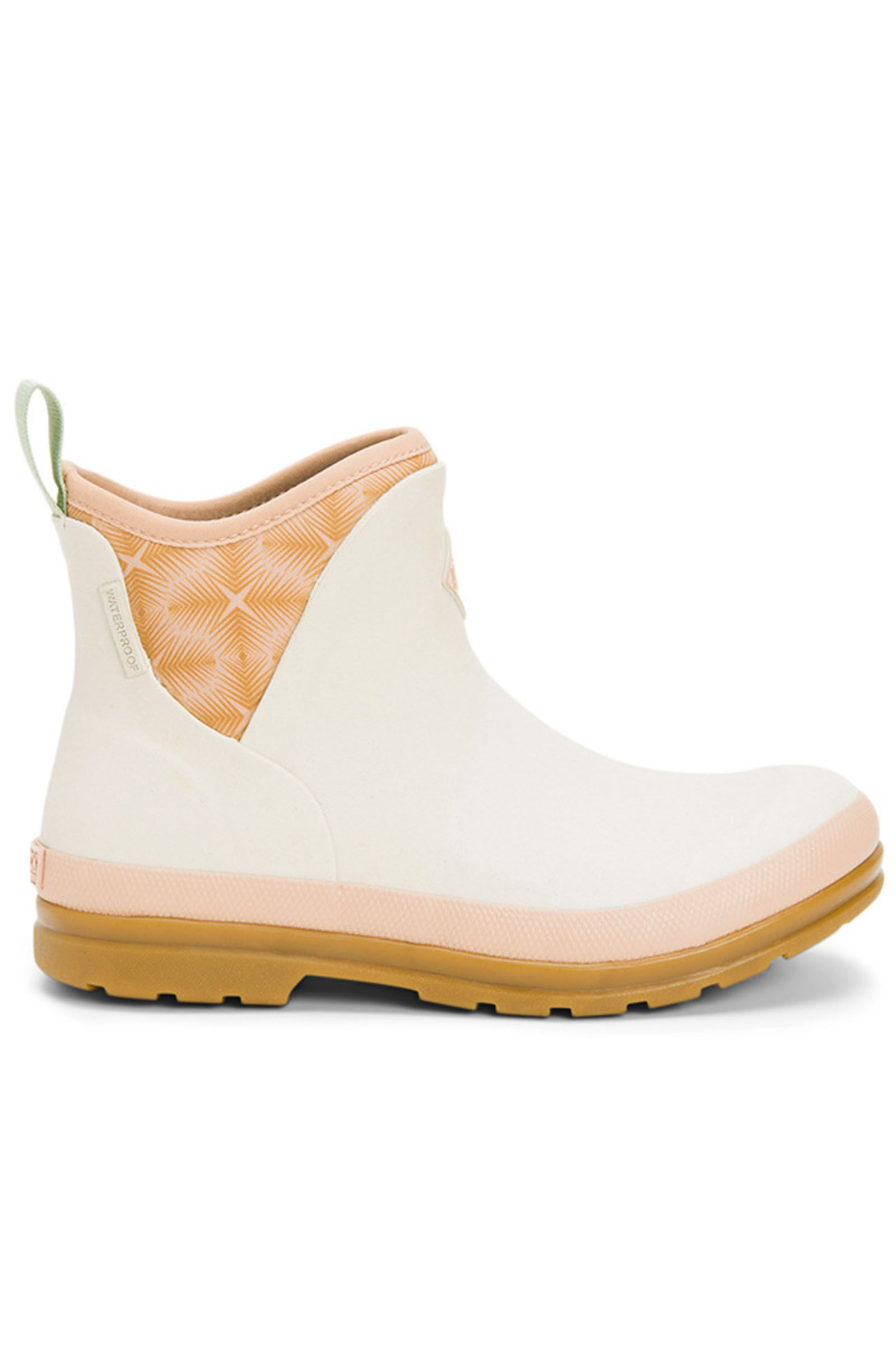 Short womens muck best sale boots